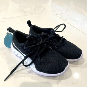 Puma tennis shoes Little Boy